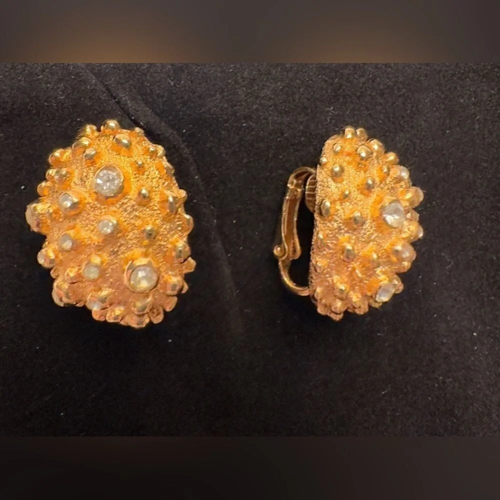 Vintage Goldtone and Rhinestone Clip on‎ Dressy Earrings